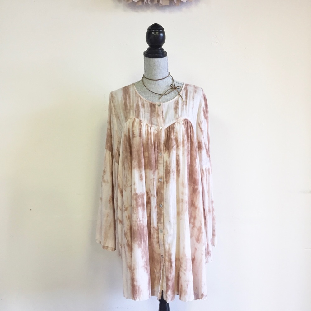Tie-Dye Tunic. NEW